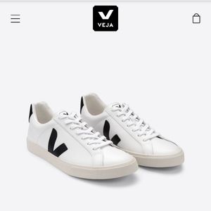 Veja Esplar Leather Sneakers/Trainers